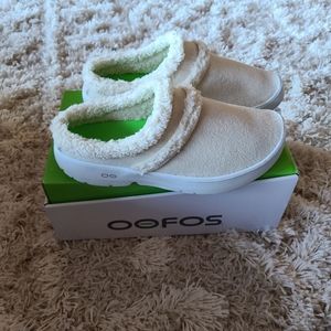OOFOS Oocoozie Women's Mule